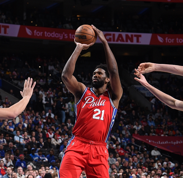 爱游戏体育-纽卡斯尔迎欧超杯关键赛；冲刺阶段状态回暖；悬念犹存；控场能力受关注(键盘三个灯都亮着打不了字)