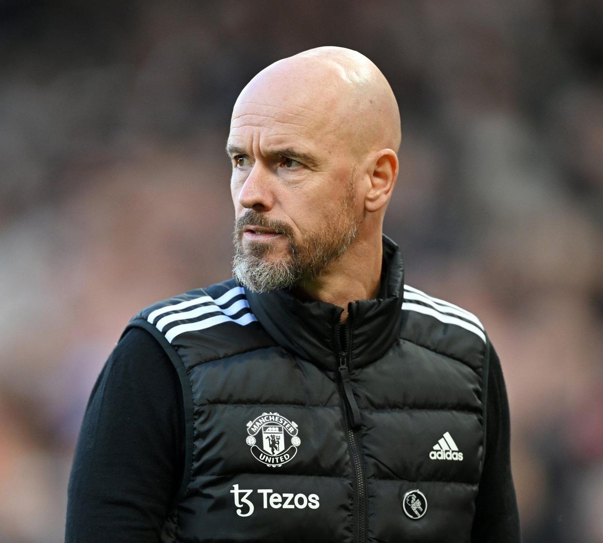 爱游戏体育-阿贾克斯2425赛季客场球衣谍照